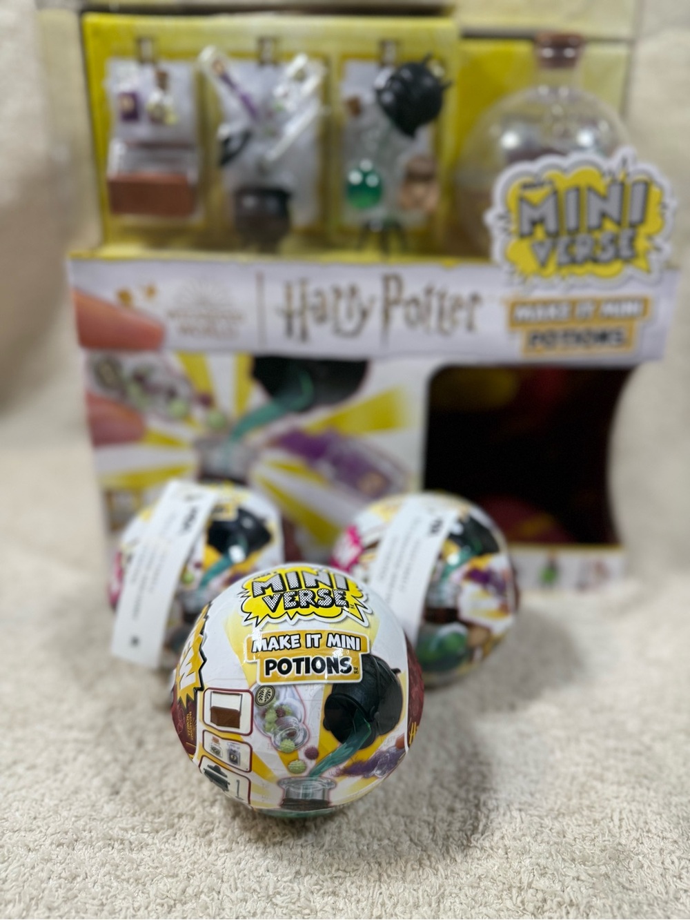 MGA Miniverse Harry Potter Make It Mini Potions Bundle + 3 Mystery Balls
